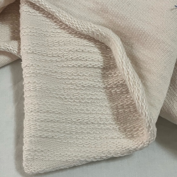 Universal Thread Ivory Cream Long Sleeve Sweatshirt XXL Raw Hem Comfy Neutral - Picture 8 of 11